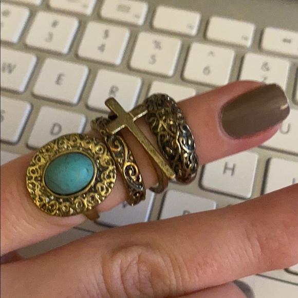 BKE Jewelry - BKE Ring Set